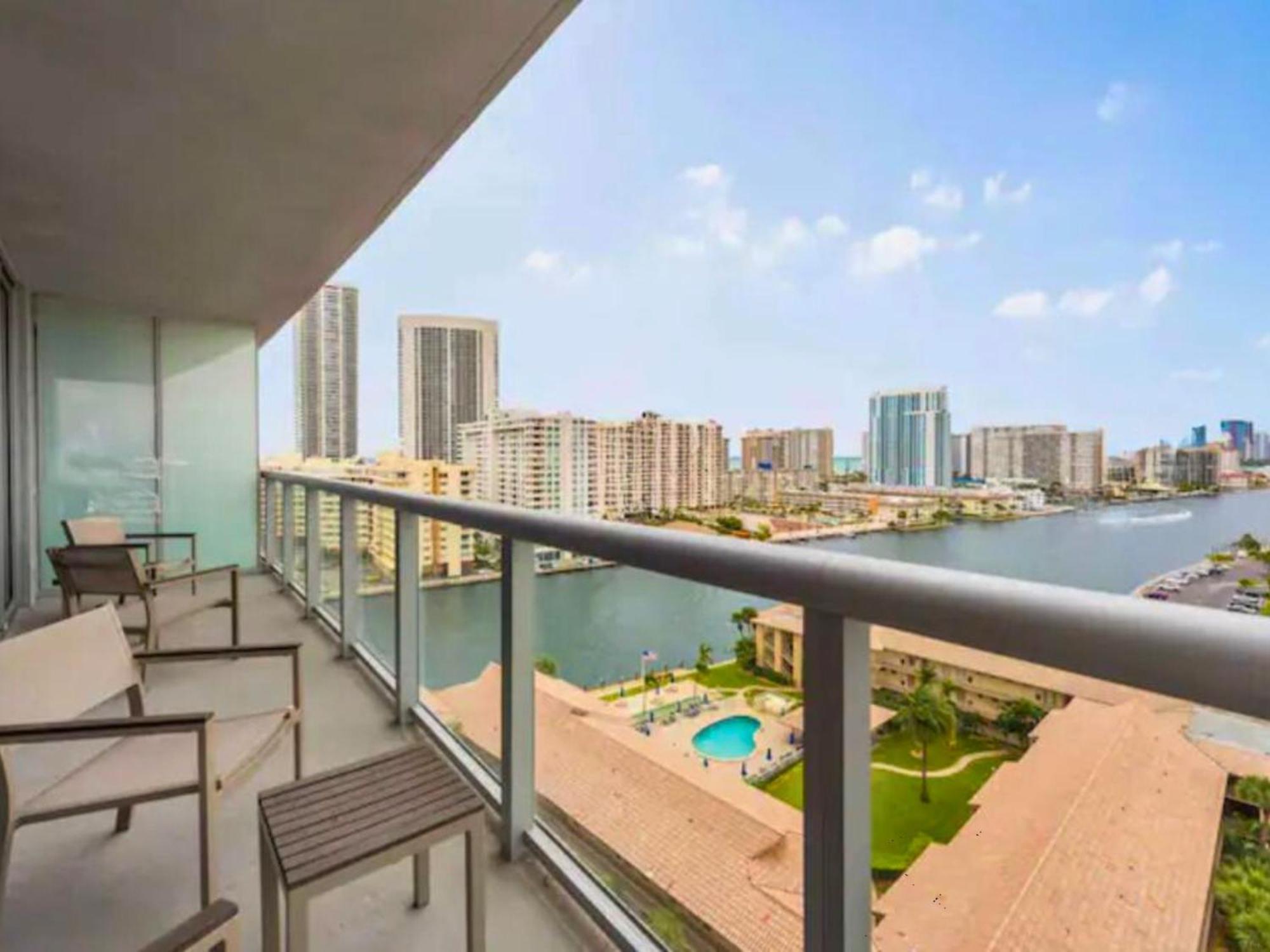 Mvr Apartments At Beachwalk Resort 할렌데일비치 외부 사진