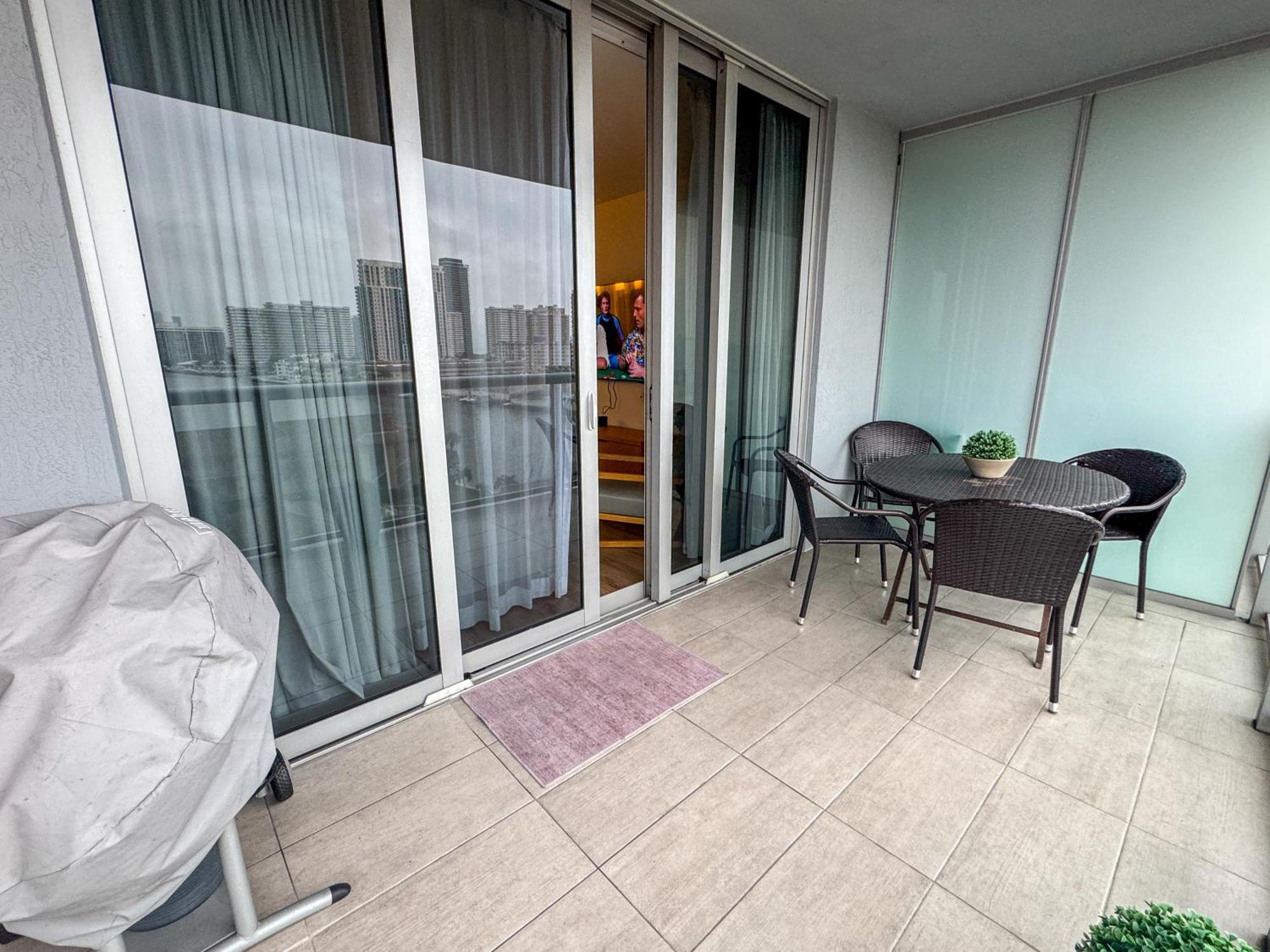 Mvr Apartments At Beachwalk Resort 할렌데일비치 외부 사진